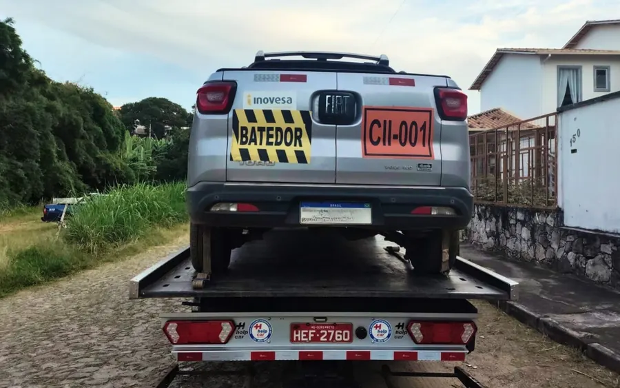Reboque de Fiat Toro na região de Ponte Nova MG