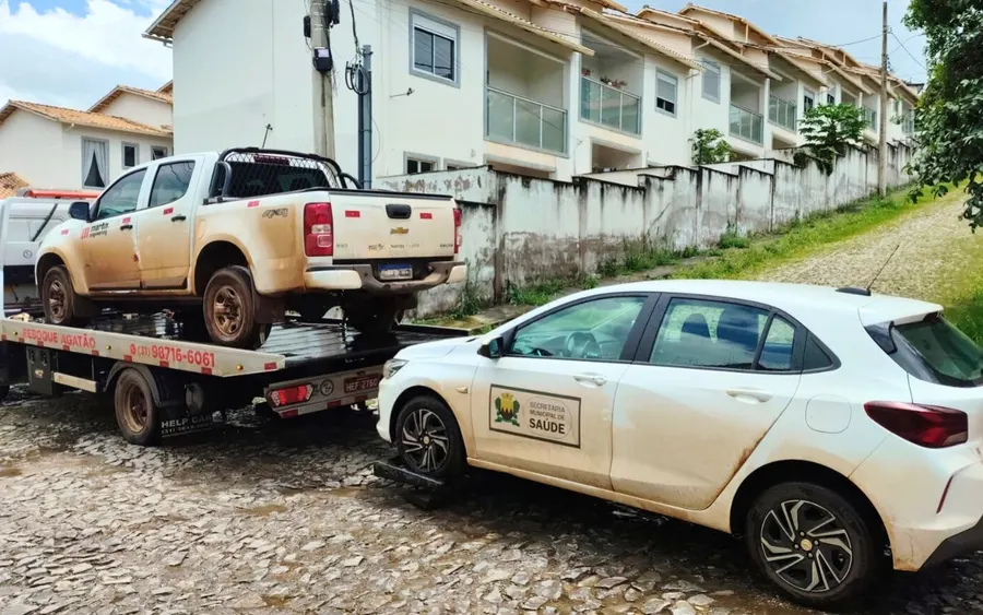 Reboque de picape Chevrolet S10 na região de Diogo de Vasconcelos MG