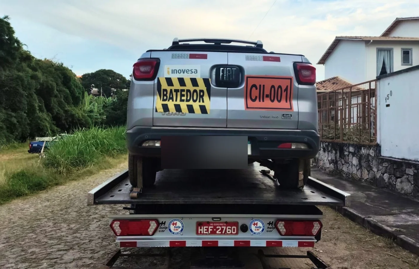 Reboque de SUV na região de Ponte Nova MG